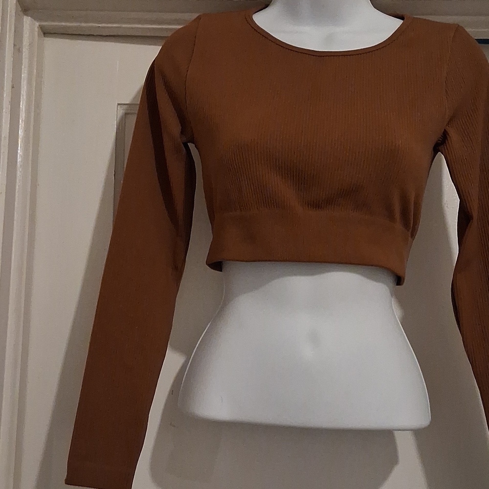 Women’s Ribbed Long Sleeve Crop Top - Brown - Picture 2 of 3